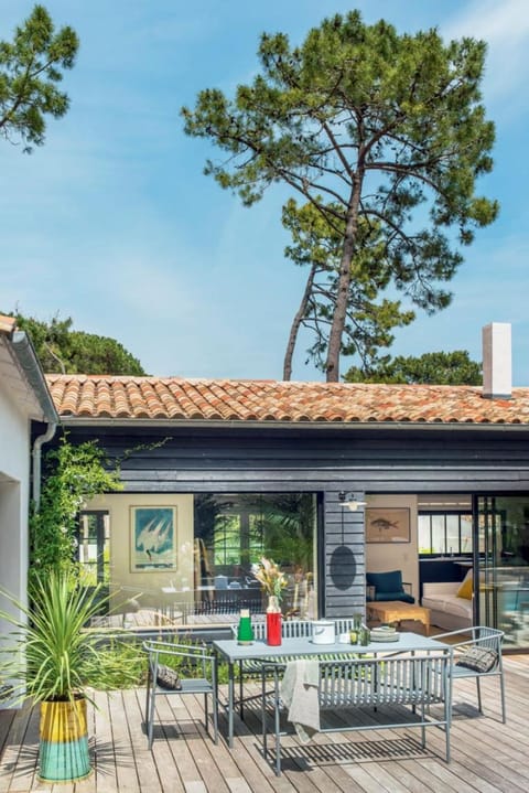 Belle villa rétaise 4 étoiles avec piscine chauffée Moradia in La Couarde-sur-Mer