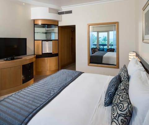 Bed, TV and multimedia, Bedroom, air conditioner