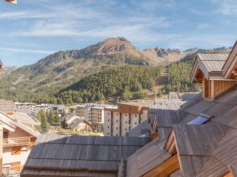 Studio Montagne Montgenèvre - 5 pers, Balcon Sud, Proche Pistes et Navette - FR-1-330D-3 Apartment in Montgenèvre