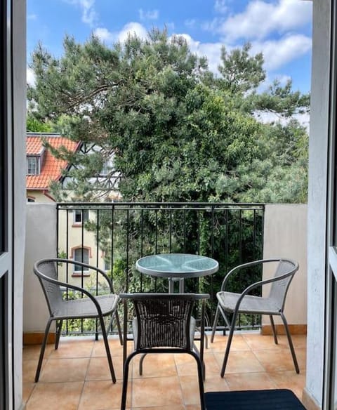 Spring, Day, Garden, View (from property/room), Balcony/Terrace, Garden view