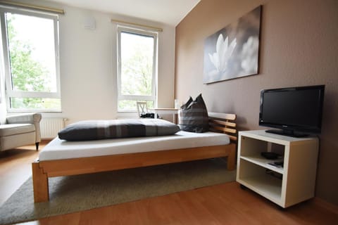 Work and Stay Apartment Cologne- Fühlinger See Apartment in Leverkusen