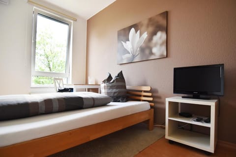 Work and Stay Apartment Cologne- Fühlinger See Apartment in Leverkusen