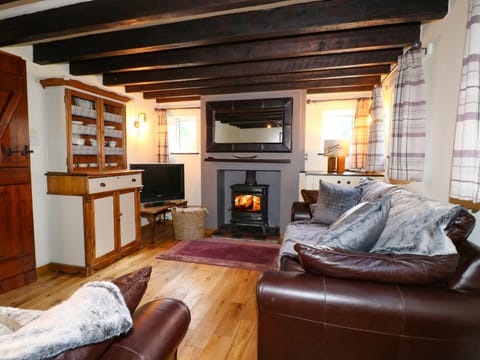 Hoobrook Cottage House in Staffordshire Moorlands District