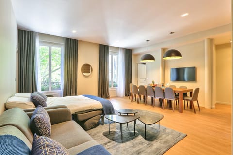 119 - Urban Spacious Apartment Sebastopol Apartment in Paris