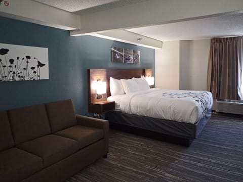 Sleep Inn & Suites Hotel in California