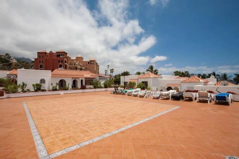 1 Bedroom Apartment for 4 people in Tenerife Apartment in Costa Adeje