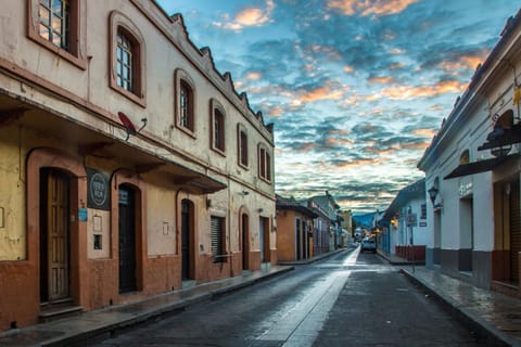 Puerta Vieja Hostel Hostel in San Cristobal de Casas