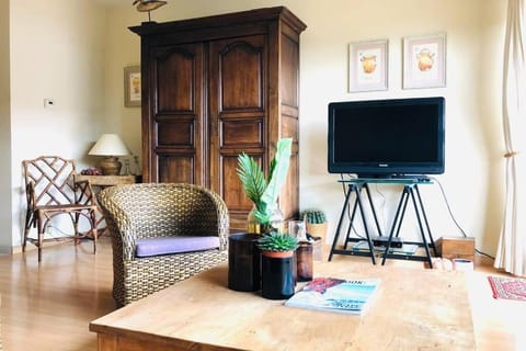 Communal lounge/ TV room, Seating area