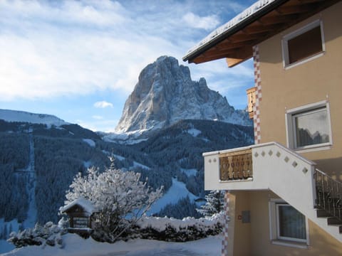 Facade/entrance, Winter, View (from property/room), Decorative detail