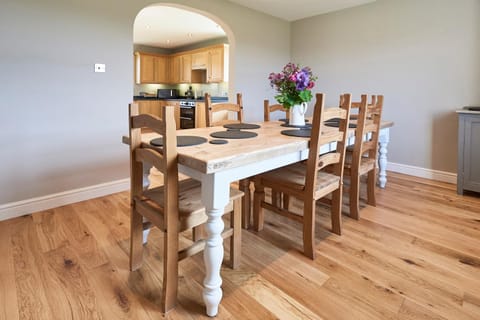 Dunvegan Castle The Farmhouse Cottage House in Scotland