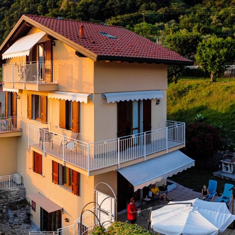 Property building, Balcony/Terrace