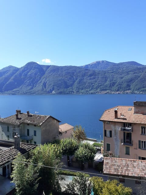 B&B-FORESTERIA Casa Della Musica Lake Como Chambre d’hôte in Mandello del Lario