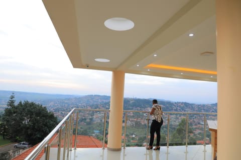 Precious Villas Lubowa Hotel in Kampala