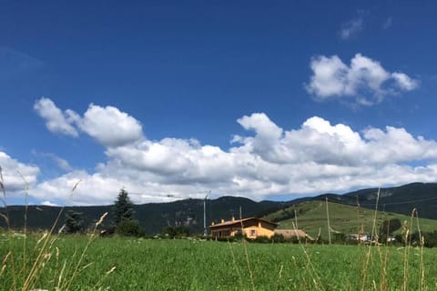 Villa Campanella relax con vista sulle montagne Apartamento in Asiago