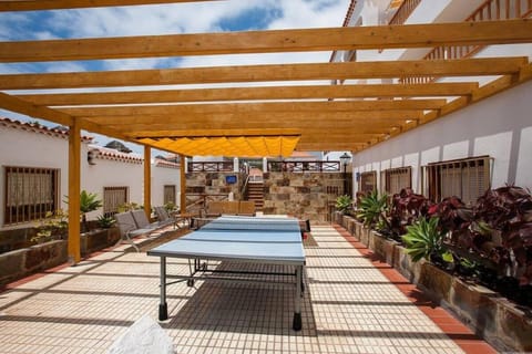 2 Bedroom apartment for 4 people in Tenerife Condo in Costa Adeje