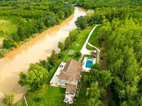 Le Bon Ami Villa in Fronsac