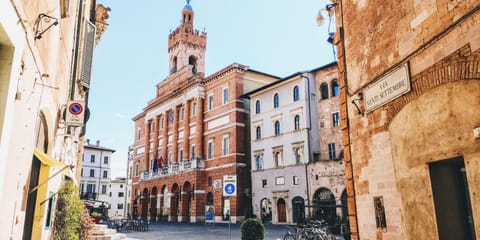 Neighbourhood, Landmark view