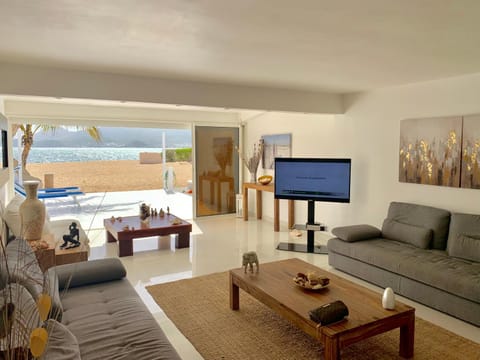 Magnifique appartement sur plage au NBBC Apartment in Sint Maarten