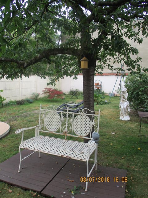 Côté Marne Apartment in Île-de-France