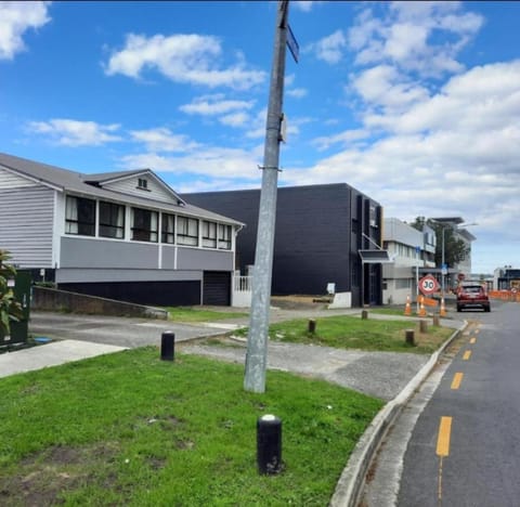 Central Holiday Home Bed and Breakfast in Tauranga