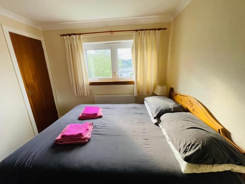 Aldourie Guest House Apartment in Fort William