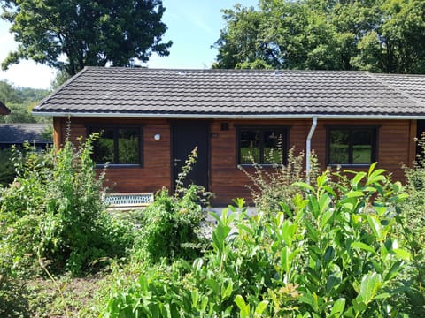 Facade/entrance, Garden view
