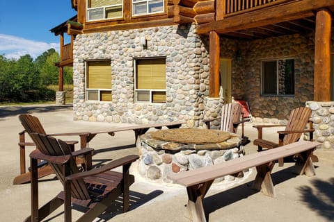 Sunflower Lodge House in Colorado
