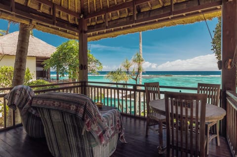 View (from property/room), Balcony/Terrace, Seating area, Sea view