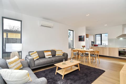 Salisbury Style - Brand new city apartment - Christchurch Holiday Homes Eigentumswohnung in Christchurch