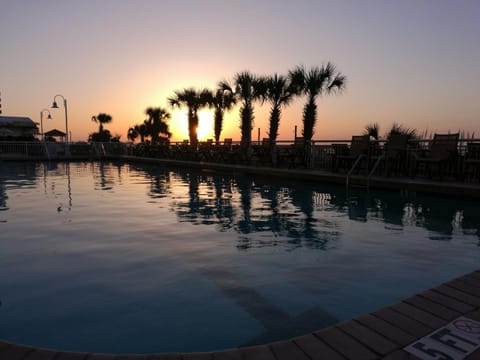 A Piece of Paradise, Newly Renovated Apartment hotel in Myrtle Beach