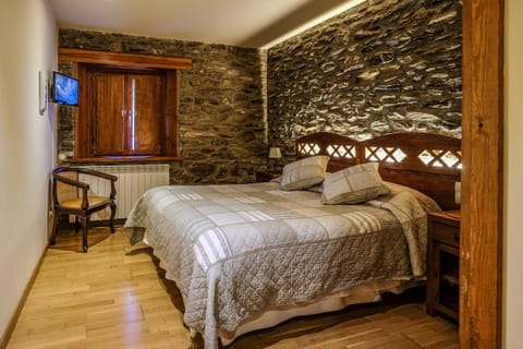 Photo of the whole room, Decorative detail, Bedroom