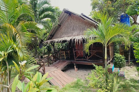 Other, Photo of the whole room, Garden view