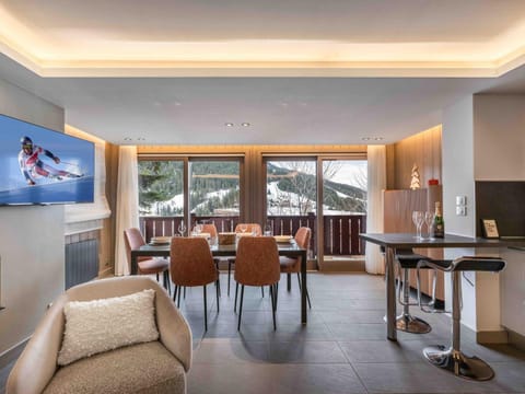 Appartement moderne avec cheminée, parking et Wi-Fi, Courchevel - FR-1-563-7 Apartment in Saint-Bon-Tarentaise