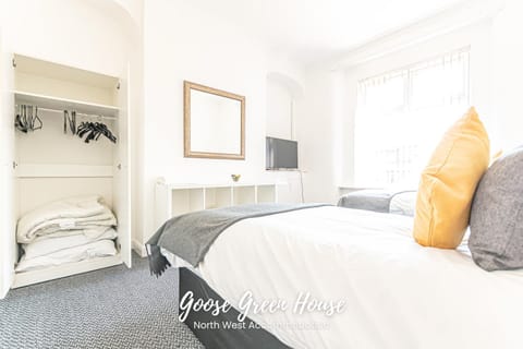 Goose Green Contractor Accommodation Maison in Wigan