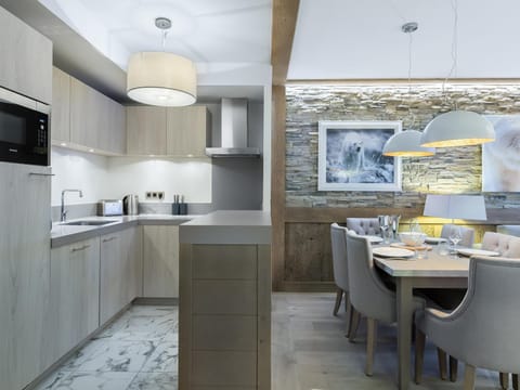 Appartement neuf centre Courchevel 6 pers., parking, accès piste - FR-1-562-33 Apartment in Saint-Bon-Tarentaise