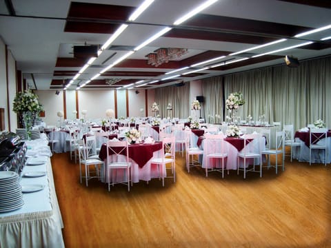 Business facilities, Banquet/Function facilities, Meeting/conference room