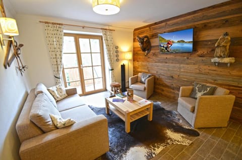 Day, Living room