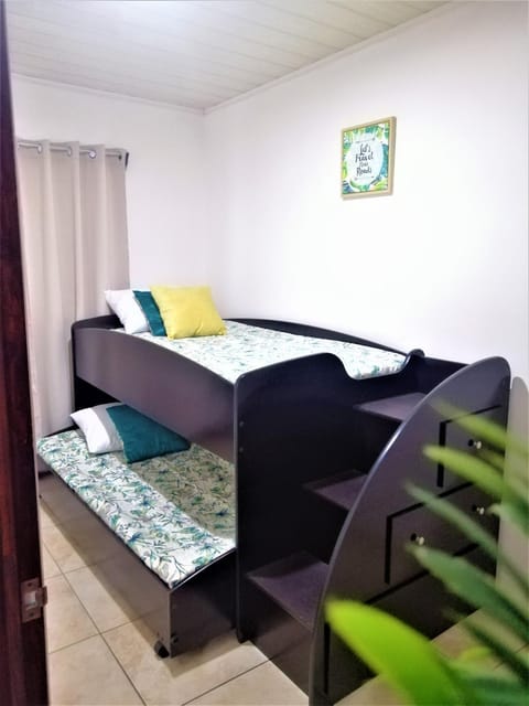 Kubo Apartment Private 2 Bedrooms 5 mins SJO Airport with AC Condo in Alajuela