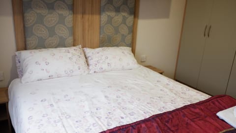 Luxury 2 Bedroom Caravan at Mersea Island Holiday House in Mersea Island