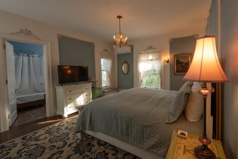 Cartier Mansion Bed and Breakfast in Ludington