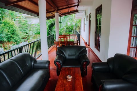 Balcony/Terrace, Living room, Seating area