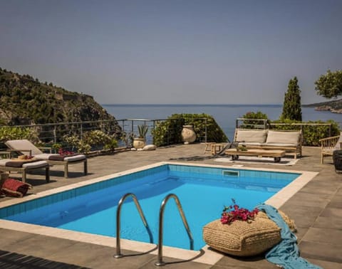Superb Assos Villa - 2 Bedrooms - Villa Agapi - Stunning Sea and Beach Views Chalet in Asos