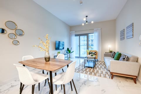 TV and multimedia, Living room, Other, Photo of the whole room, Decorative detail, Seating area, Area and facilities