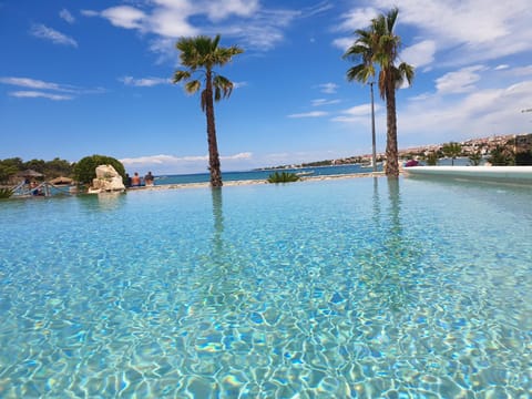 Sea view, Swimming pool
