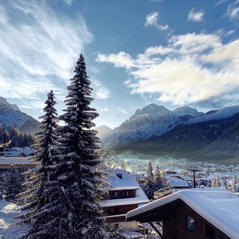View (from property/room), City view, Landmark view, Mountain view