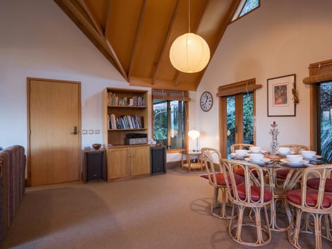 Evergreen Haven - Queenstown Holiday Home House in Queenstown