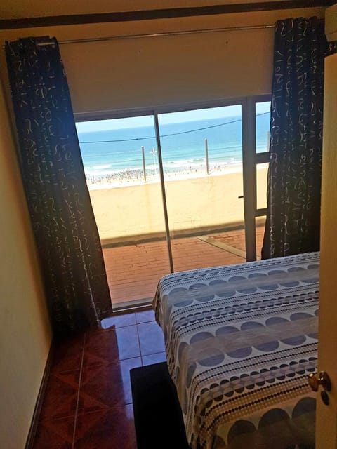 Durban Seaside Apartment Condo in Durban