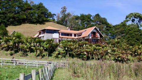 Property building, Facade/entrance, Off site