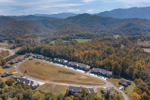 Modern Cades Cove Condo w Community Pool House in Sevier County