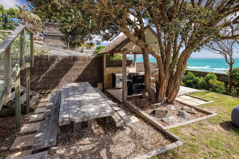 BBQ facilities, Seating area, Sea view